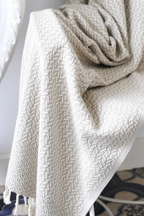 Loom.ist Double Sided Throw - Beige