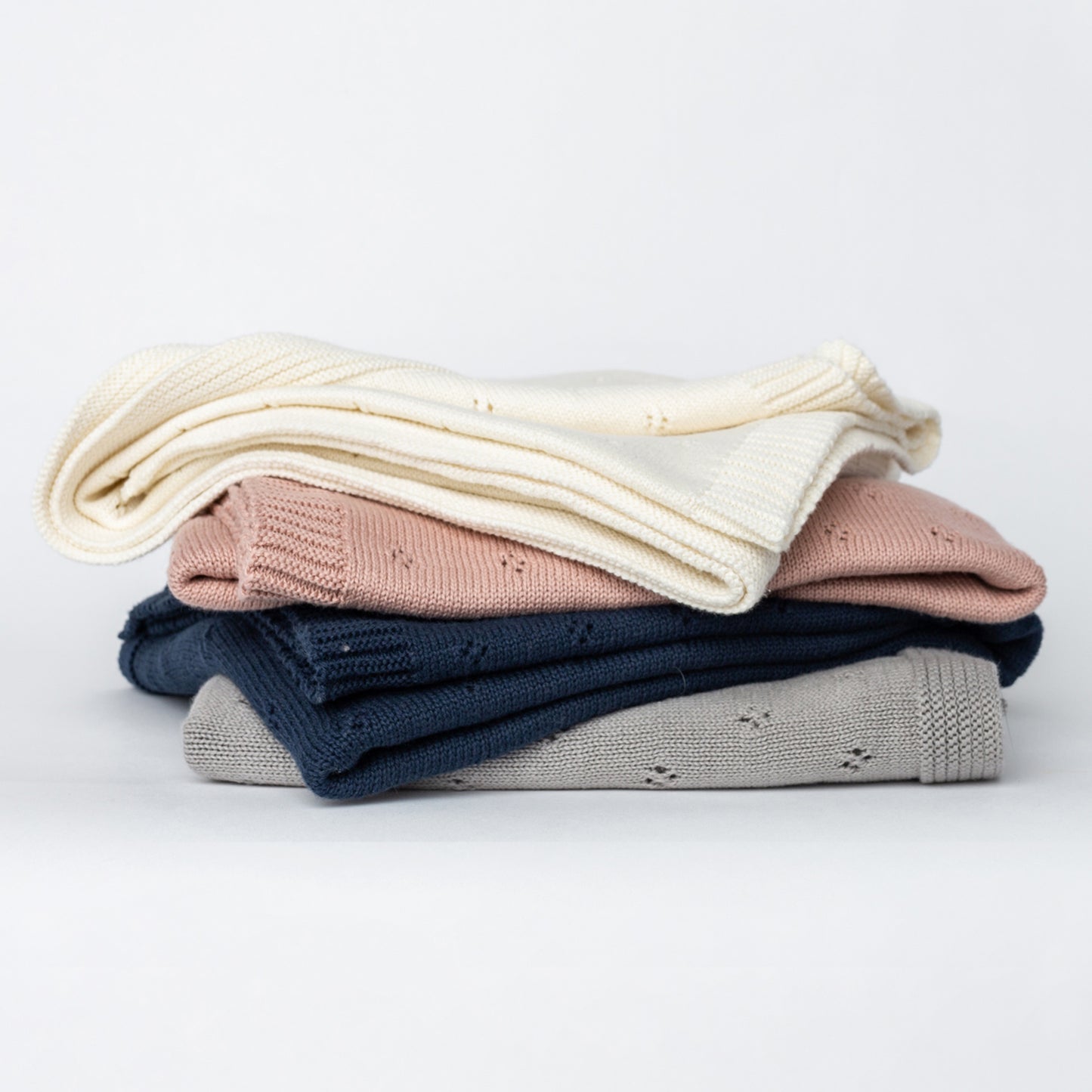 Zestt - Organic Cotton Clover Baby Blanket - Grey