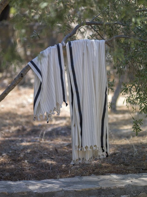 Loom.ist Natural Hand Towel - Natural/Bold Black Stripe on Edge