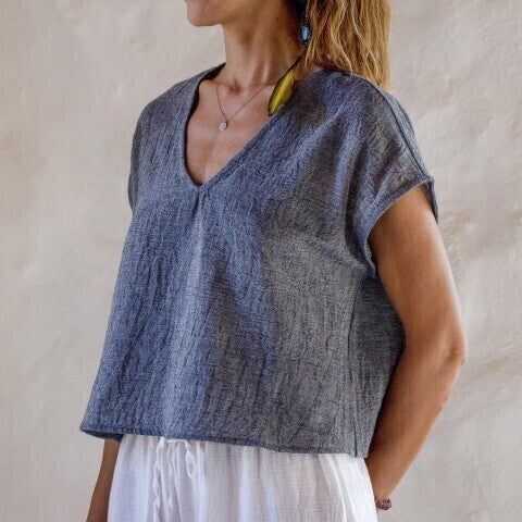 Loom.ist Sile V Neck Top - Charcoal